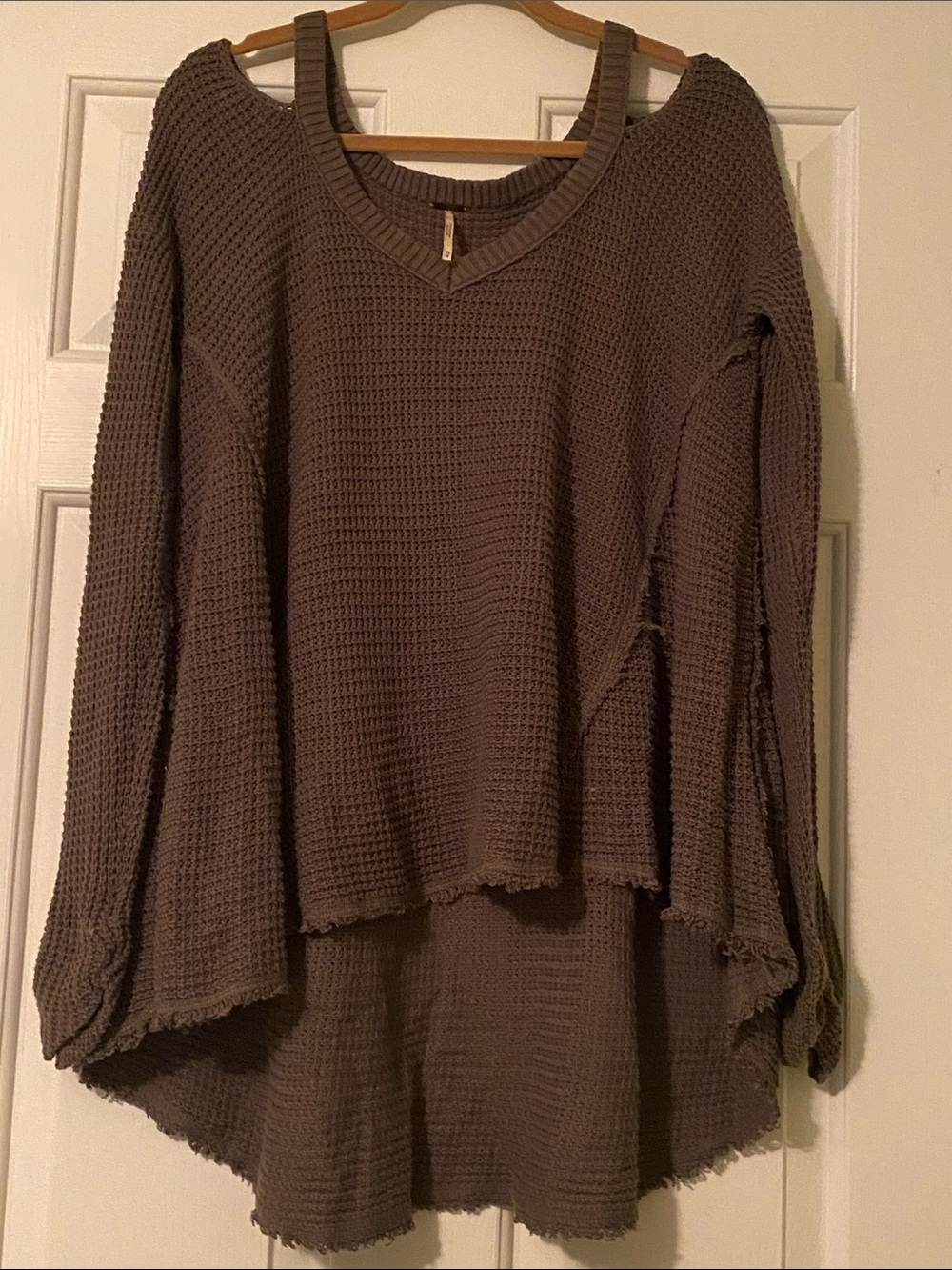Free People Grey Waffle Knit V-Neck Pullover - XS